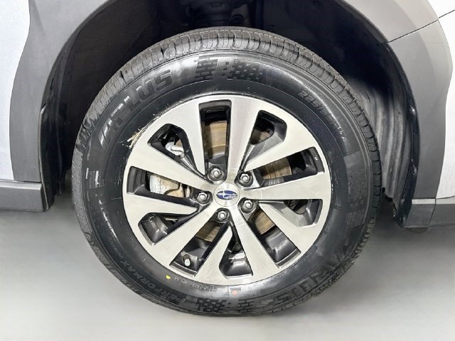 Used 2023 Subaru Outback Premium AWD/4WD image 31
