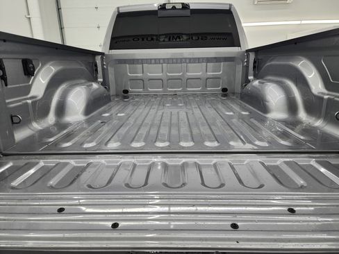 Used 2024 RAM 2500 Laramie w/ Night Edition image 27