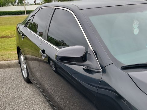 Used 2013 Toyota Camry SE FWD image 10