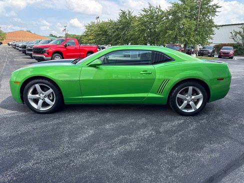 Used 2010 Chevrolet Camaro LT RWD image 6