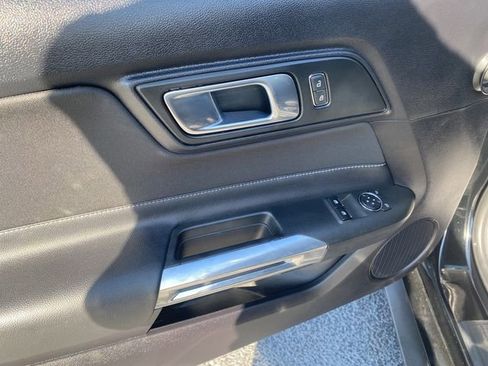 Used 2018 Ford Mustang GT w/ Black Accent Pkg image 22