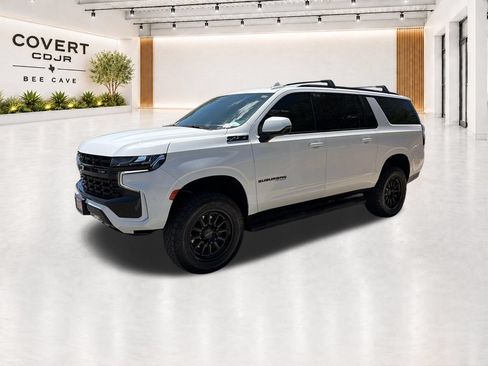 Used 2024 Chevrolet Suburban Z71 w/ Luxury Package AWD/4WD image 4