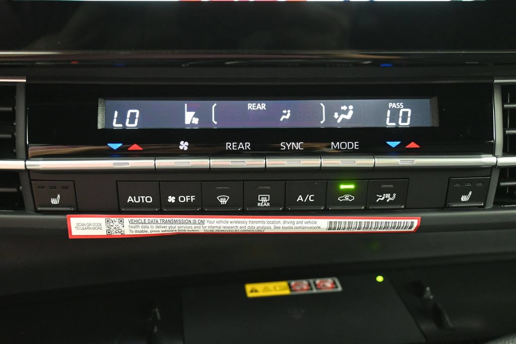 Used 2026 Toyota Sienna XSE AWD/4WD image 21