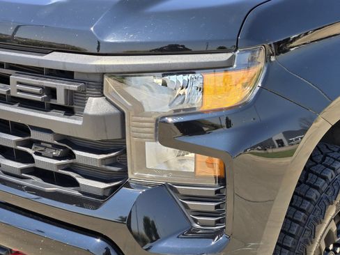 Certified 2024 Chevrolet Silverado 1500 Custom Trail Boss w/ LPO, Dark Essentials Package AWD/4WD image 8