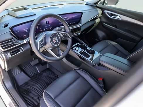 Used 2024 Buick Envision Avenir AWD/4WD image 12