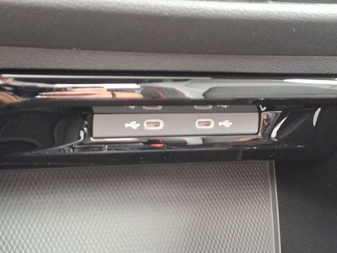 New 2025 Volkswagen GTI SE image 16