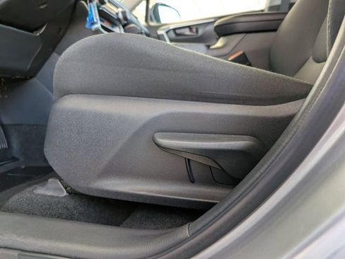 Used 2025 Toyota RAV4 LE image 19