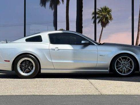 Used 2013 Ford Mustang GT Premium w/ Brembo Brake Pkg image 15