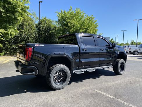 Used 2021 GMC Sierra 1500 AT4 w/ Technology Package image 9