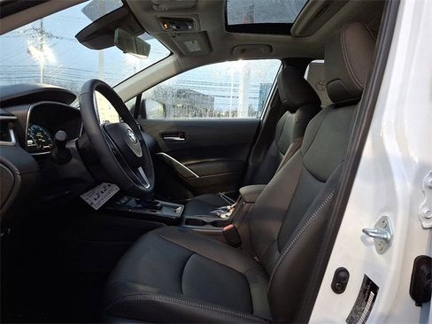 New 2026 Toyota Corolla Cross XLE image 8