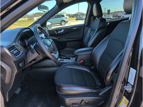 Used 2025 Ford Escape ST-Line image 10