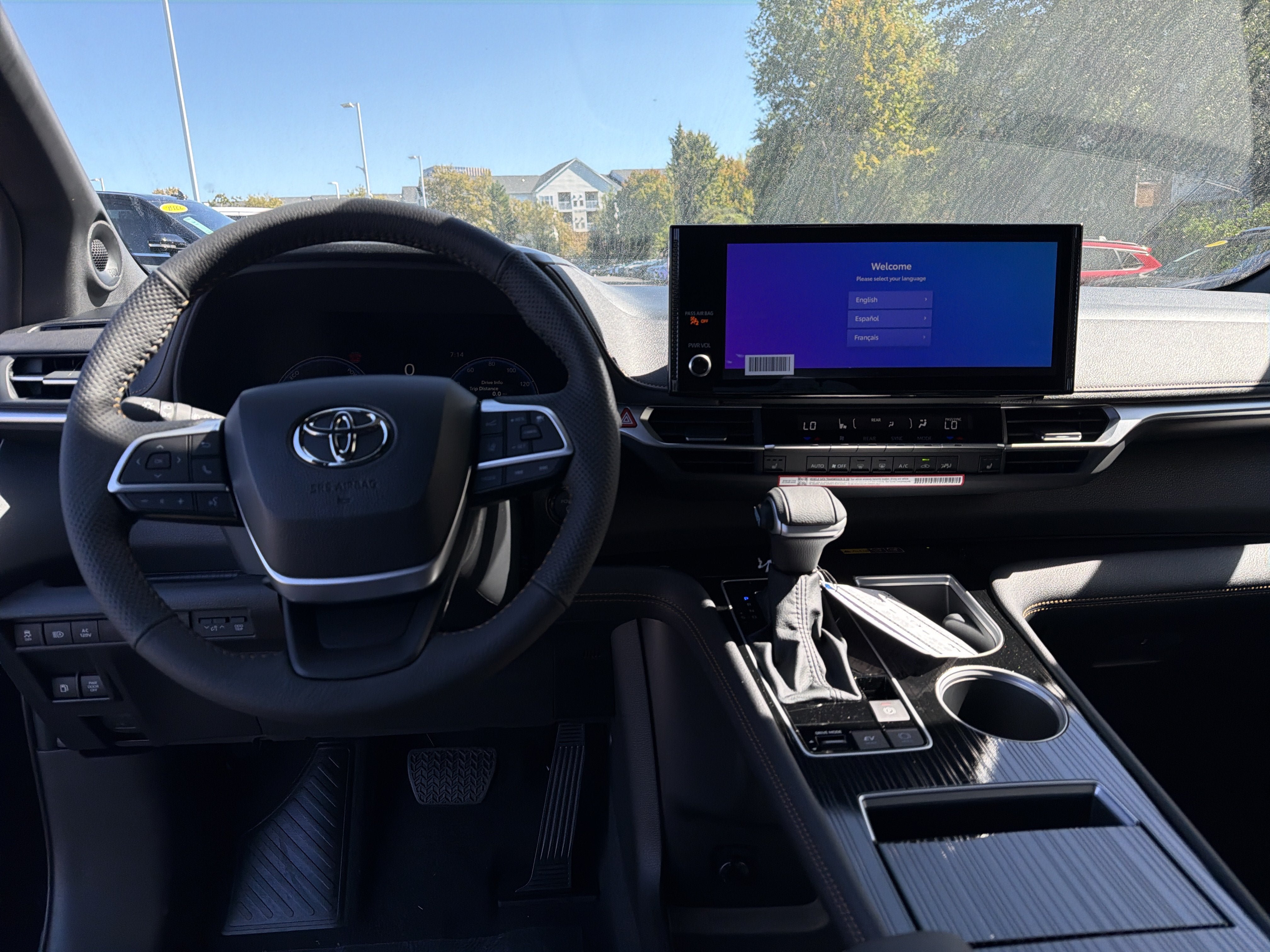 New 2026 Toyota Sienna XLE Woodland Edition AWD/4WD image 14