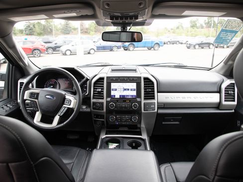 Used 2020 Ford F350 Lariat AWD/4WD image 16