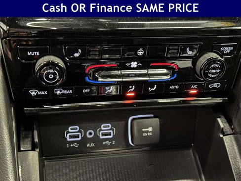 Certified 2025 Jeep Grand Cherokee Laredo X w/ Luxury Tech Group I AWD/4WD image 25