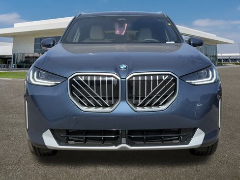 New 2026 BMW X3 xDrive30 w/ Premium Package image 3