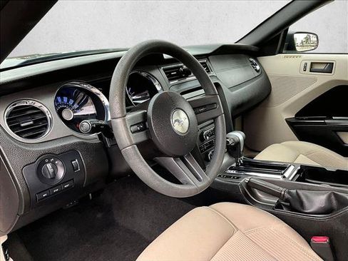 Used 2011 Ford Mustang Convertible w/ 101A Rapid Spec Order Code RWD image 13