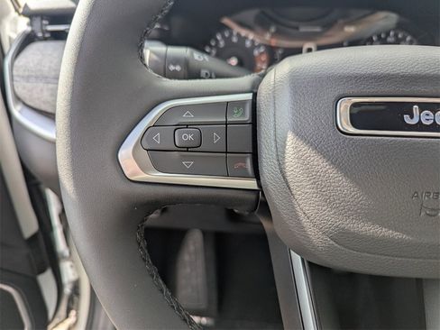 New 2026 Jeep Compass Latitude image 17