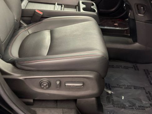 Used 2023 Honda Odyssey Sport image 12