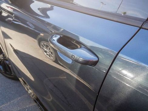 Certified 2023 Kia Sorento SX image 10