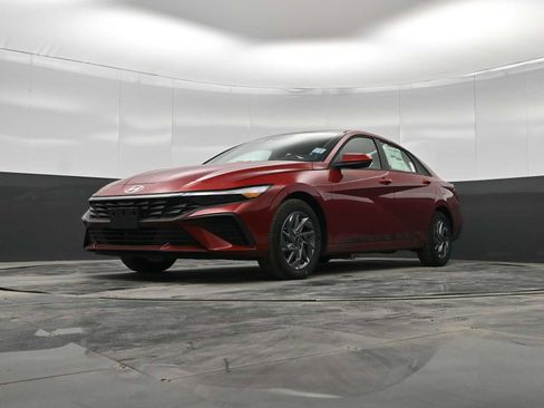 New 2026 Hyundai Elantra Blue w/ Cargo Package image 31