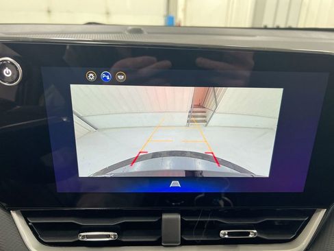 Used 2026 Chevrolet Equinox LT image 15