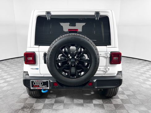 Used 2024 Jeep Wrangler Unlimited Sahara w/ Technology Group image 6