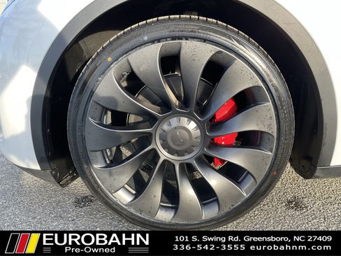 Used 2022 Tesla Model Y Performance image 30