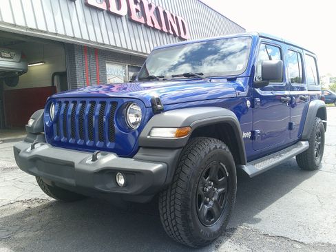 Used 2018 Jeep Wrangler Unlimited Sport AWD/4WD image 15