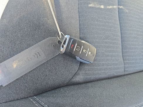 Used 2021 RAM 1500 Big Horn image 29