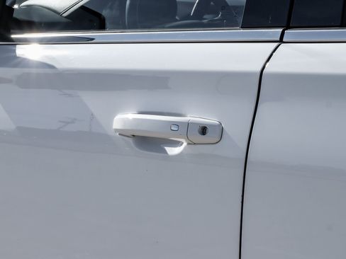 Used 2020 Chevrolet Suburban LT image 51