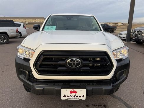 Used 2022 Toyota Tacoma SR image 2