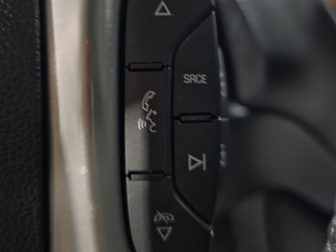 Used 2011 Chevrolet Tahoe LT w/ Luxury Package image 5