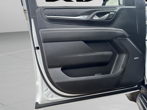 Used 2024 GMC Yukon XL Denali image 35