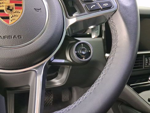 Used 2023 Porsche Cayenne E-Hybrid image 18