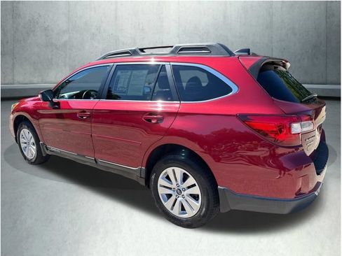 Used 2016 Subaru Outback 2.5i Premium AWD/4WD image 5