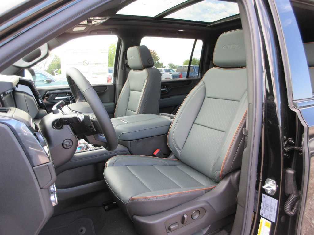 New 2027 GMC Yukon XL AT4 w/ AT4 Premium Plus Package AWD/4WD image 9