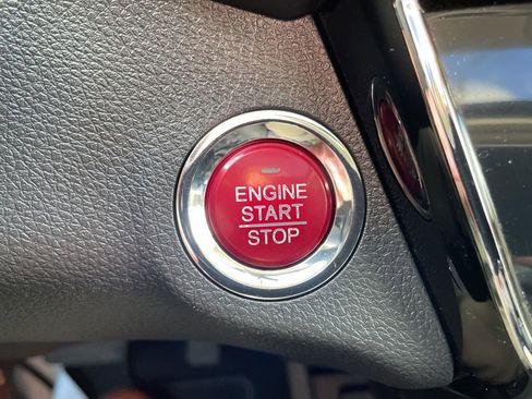 Used 2017 Honda HR-V EX image 17