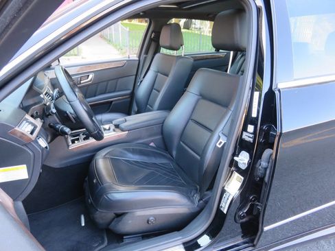 Used 2013 Mercedes-Benz E 350 4MATIC Sedan image 9