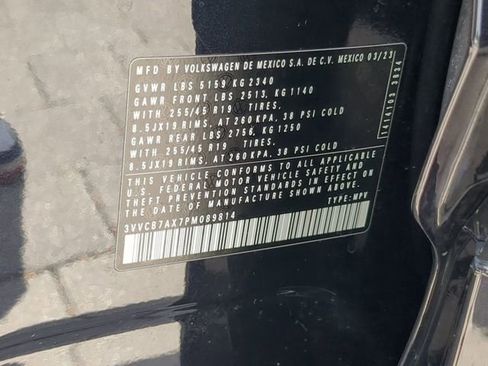 Certified 2023 Volkswagen Tiguan SE R-Line image 35