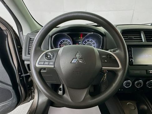 Used 2018 Mitsubishi Outlander Sport ES image 12