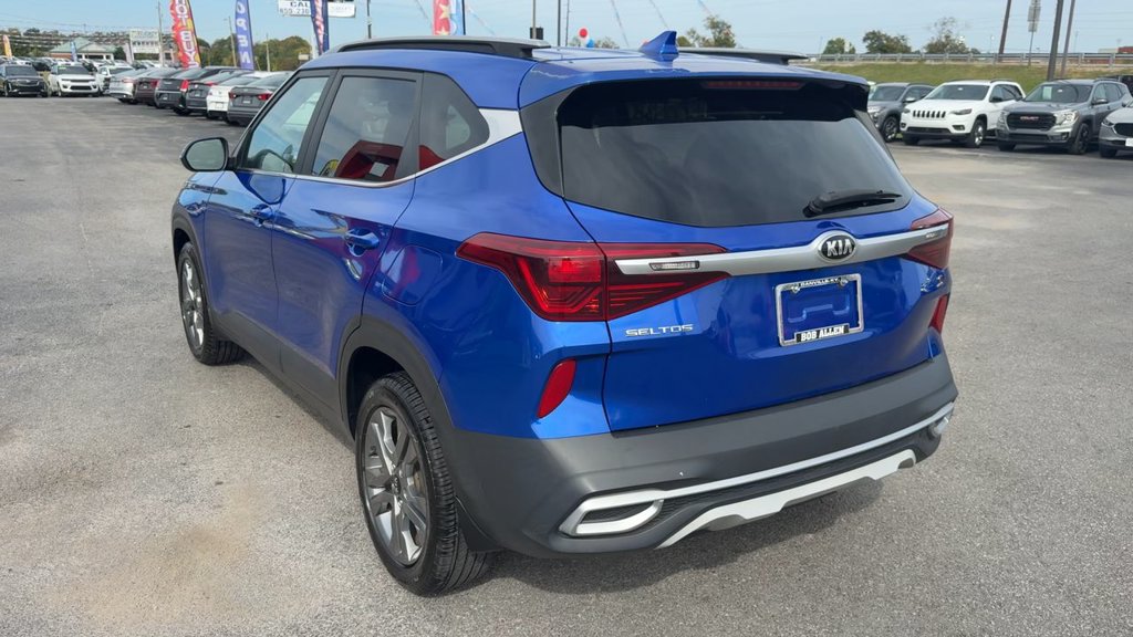 Used 2021 Kia Seltos S FWD image 5
