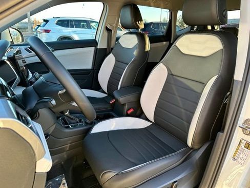 New 2026 Volkswagen Taos SEL AWD/4WD image 13
