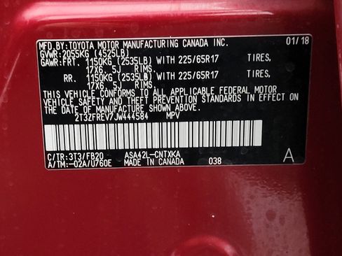 Used 2018 Toyota RAV4 LE image 33