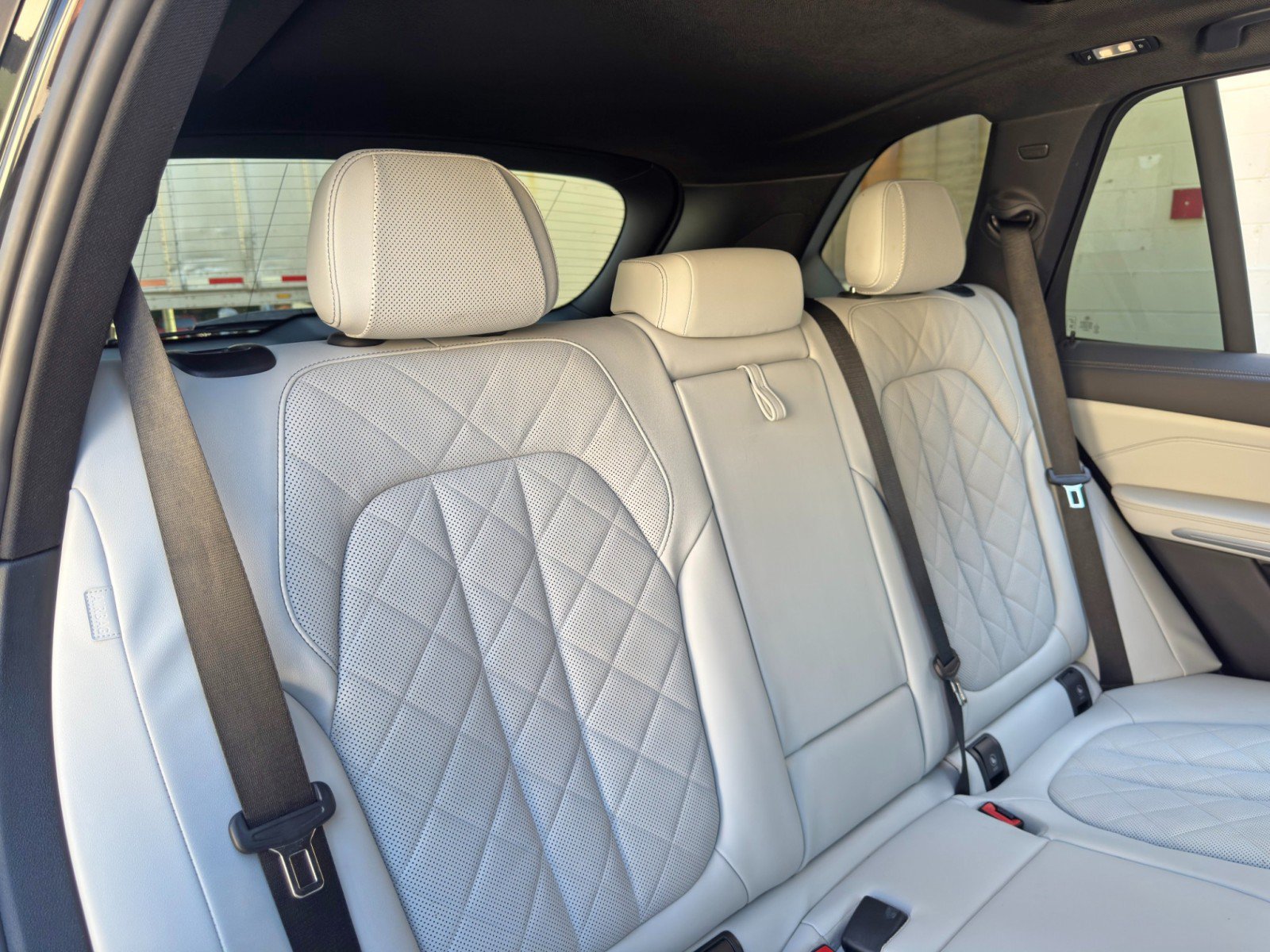 Used 2023 BMW X5 sDrive40i w/ M Sport Package RWD image 46