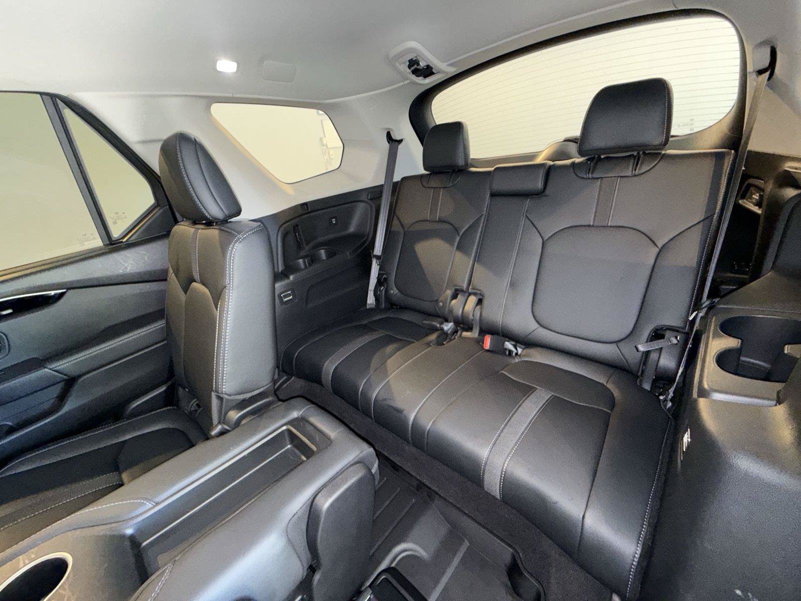 Used 2025 Honda Pilot EX-L image 24