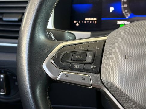 Used 2022 Volkswagen Atlas Cross Sport SE AWD/4WD image 25