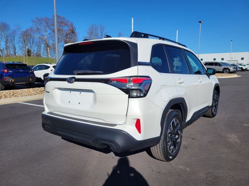 New 2026 Subaru Forester Premium AWD/4WD image 9