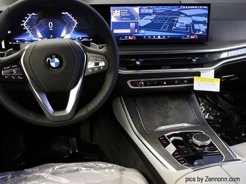 Used 2026 BMW X5 xDrive40i w/ Climate Comfort Package image 13