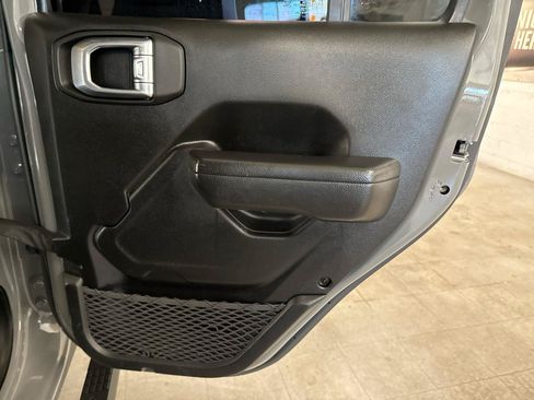 Used 2022 Jeep Wrangler Unlimited Sport AWD/4WD image 52