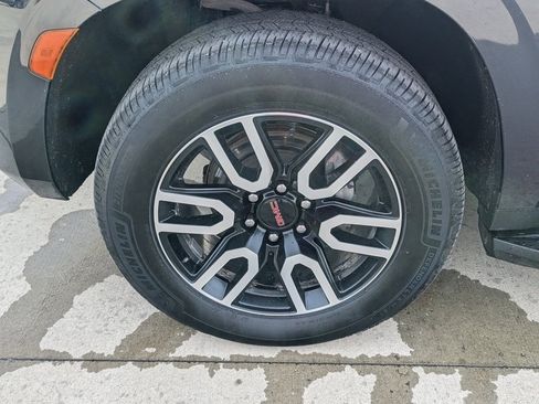 Used 2023 GMC Yukon XL AT4 w/ LPO, Floor Liner Package image 18